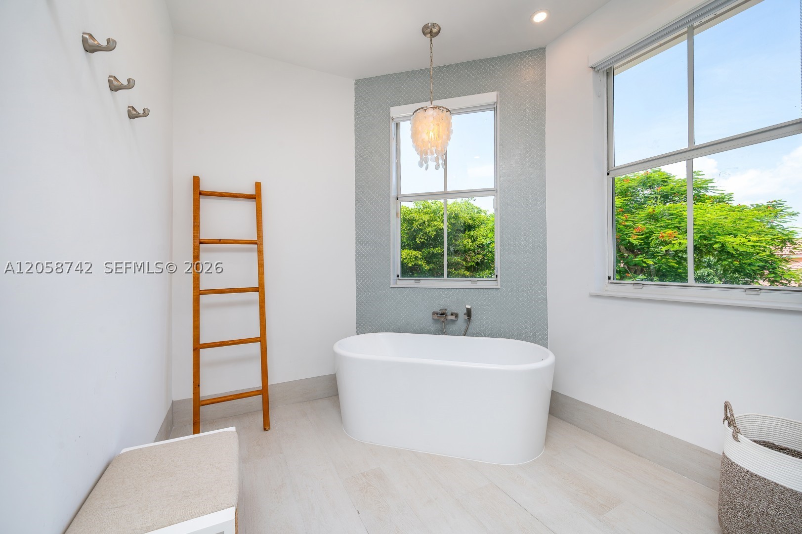 TUSCANY ESTATES AND VILLA - Residential