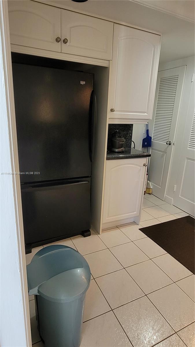 COMMODORE CONDO - Residential