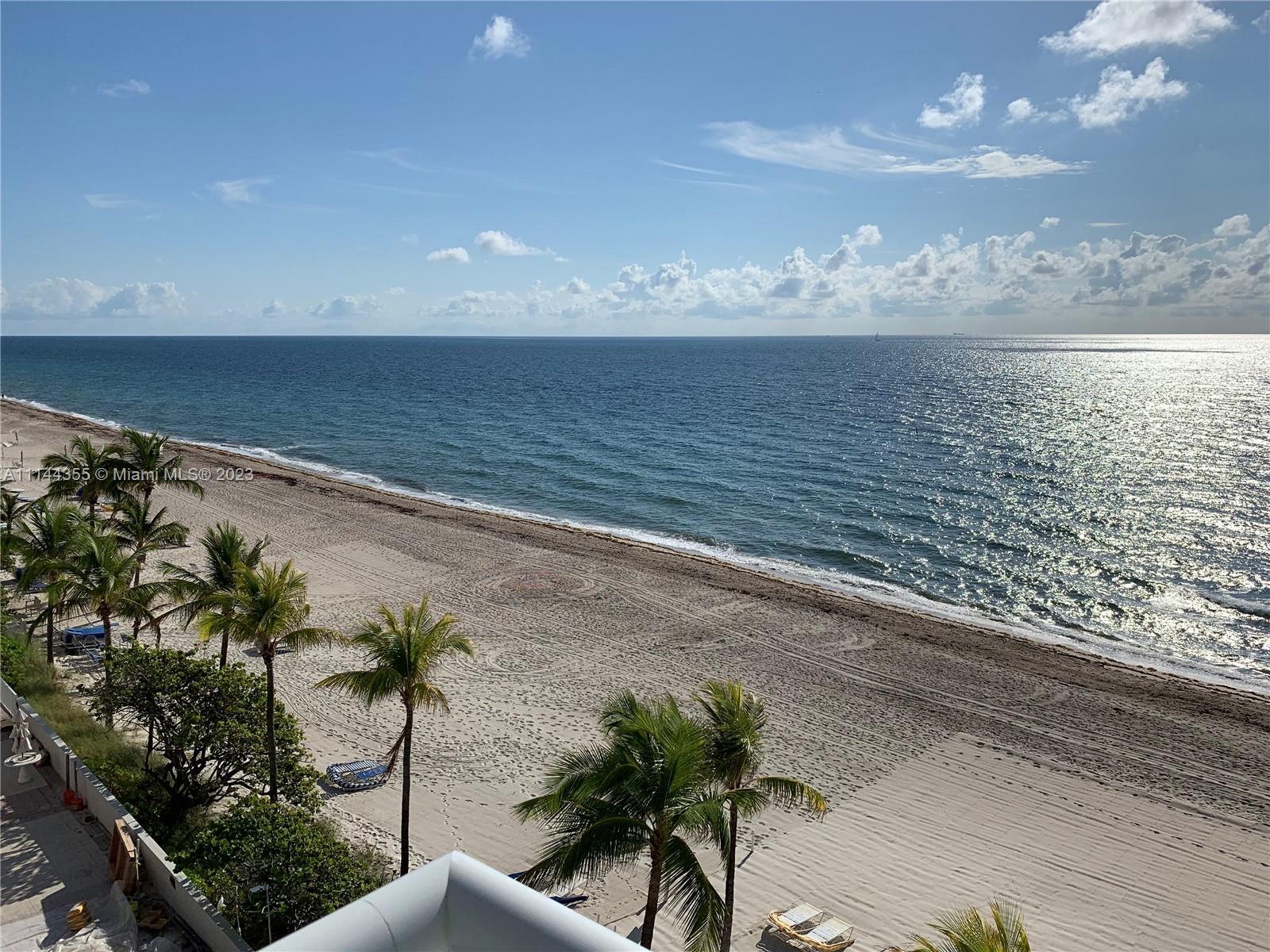COMMODORE CONDO - Residential
