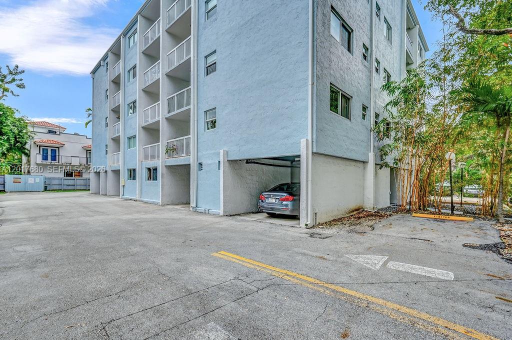 GROVES EDGE CONDO - Residential