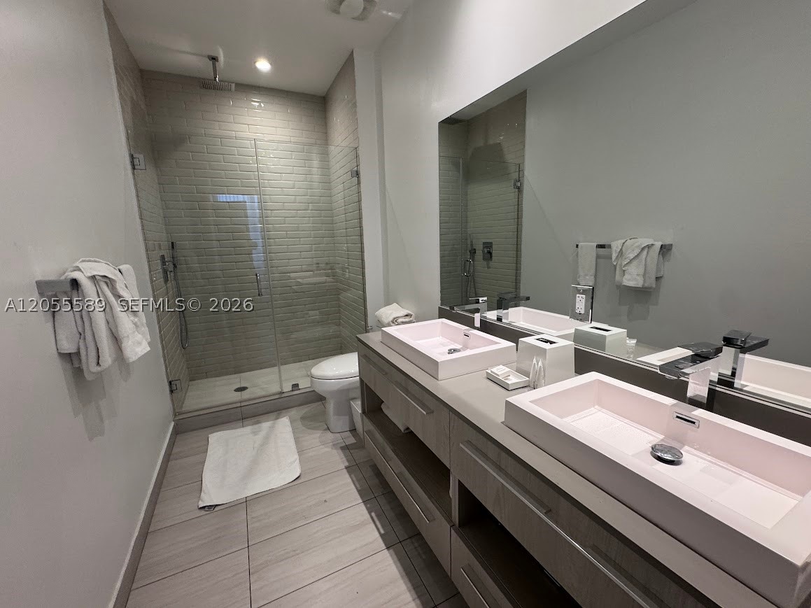 HYDE BEACH HOUSE - Residential Lease