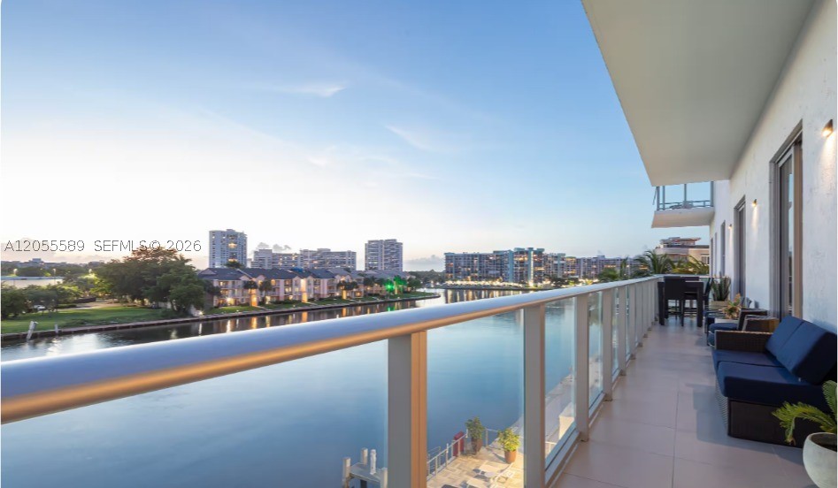 HYDE BEACH HOUSE - Residential Lease