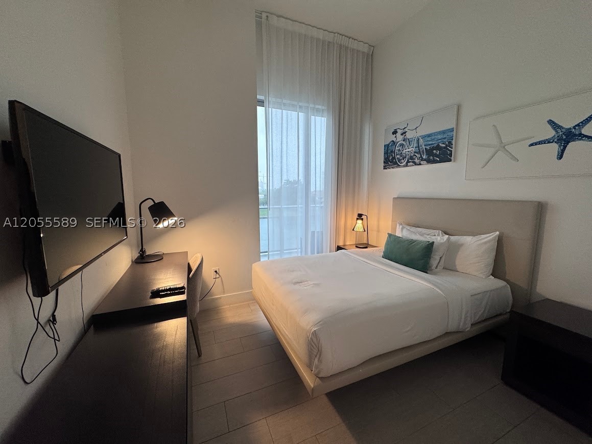 HYDE BEACH HOUSE - Residential Lease