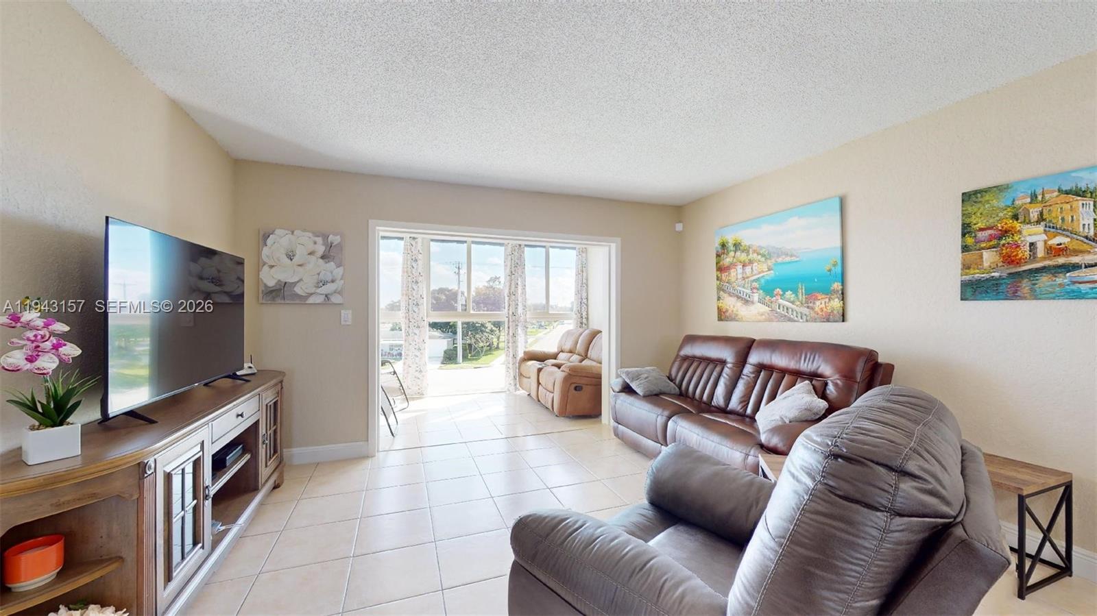 ORIOLE GOLF & TENNIS CLUB - Residential