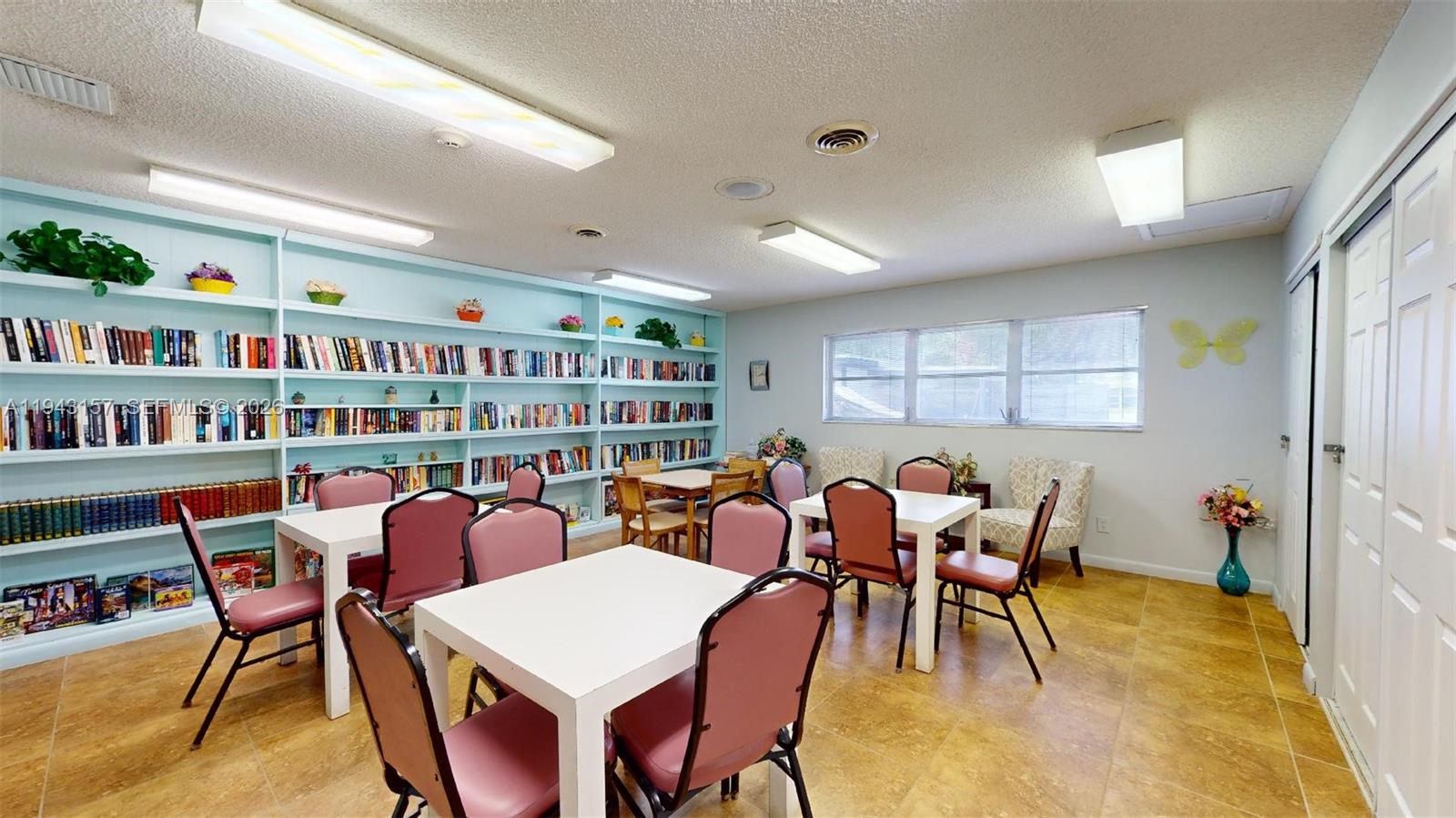 ORIOLE GOLF & TENNIS CLUB - Residential