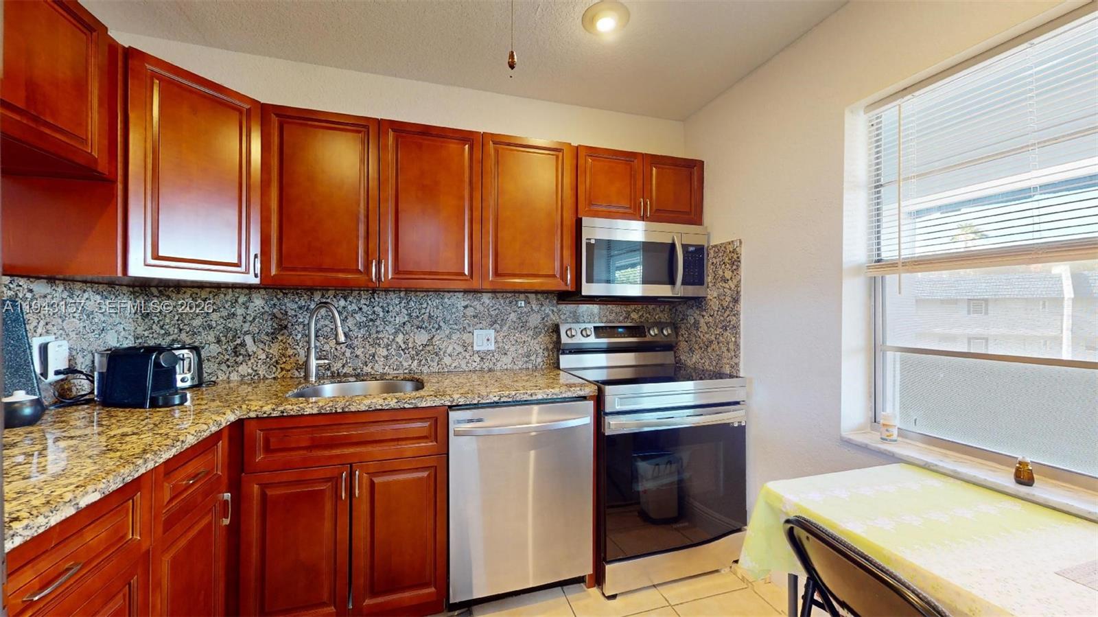 ORIOLE GOLF & TENNIS CLUB - Residential