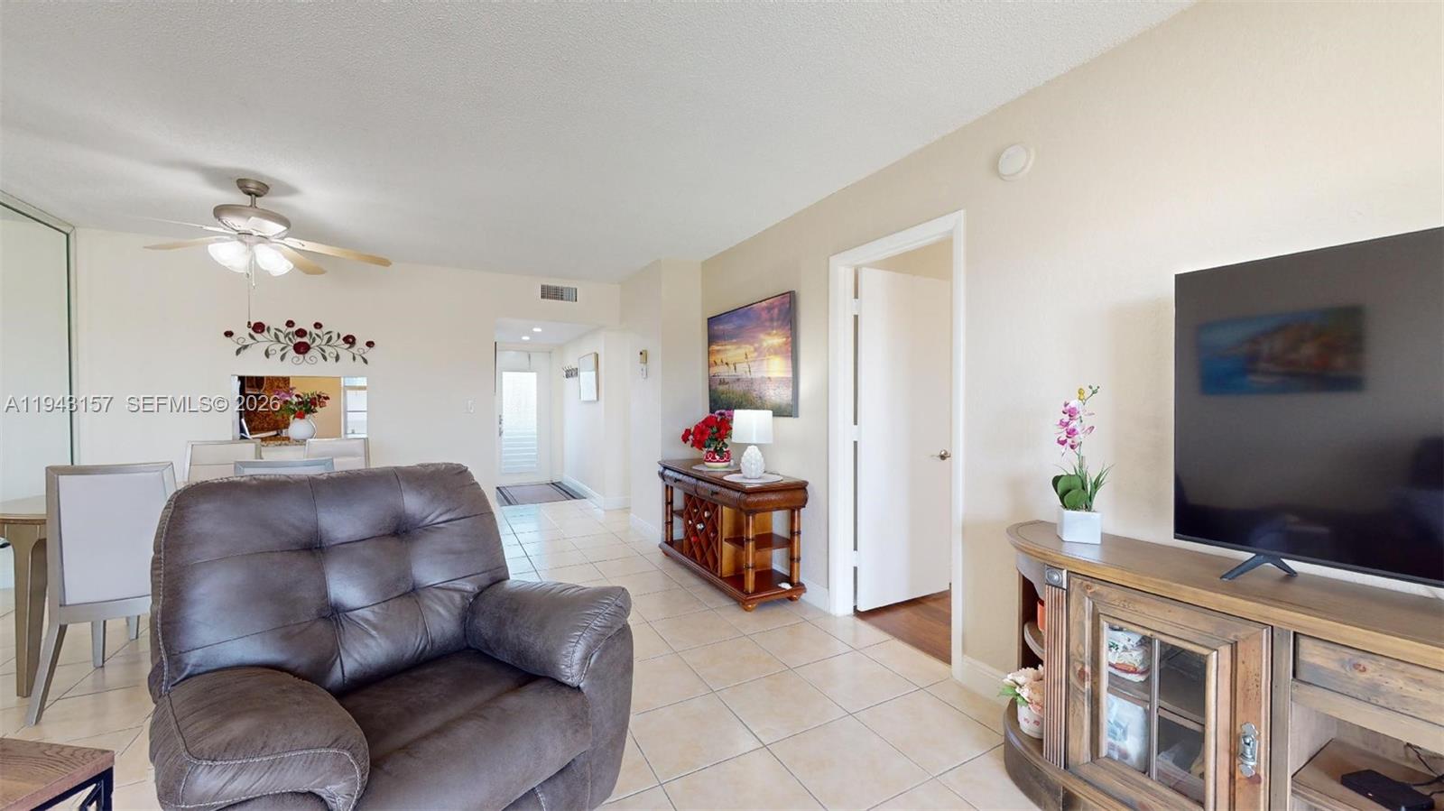 ORIOLE GOLF & TENNIS CLUB - Residential