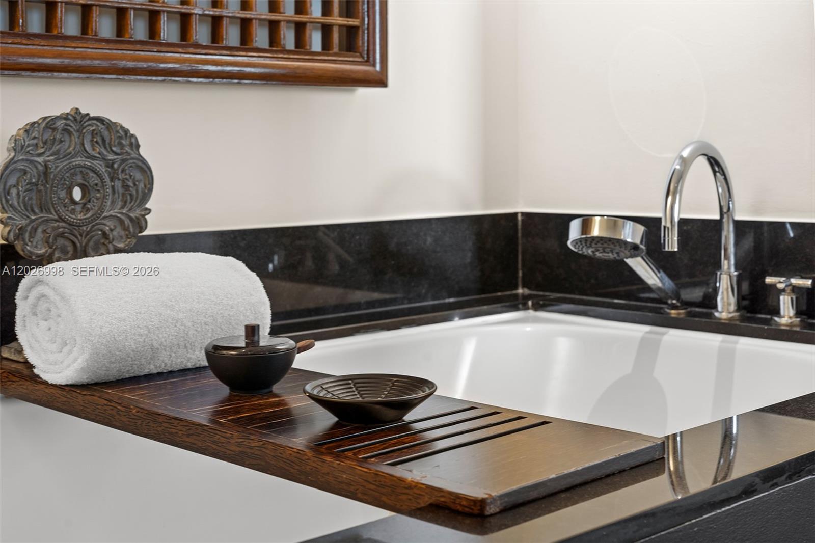 SETAI RESORT & RESIDENCES - Residential Lease