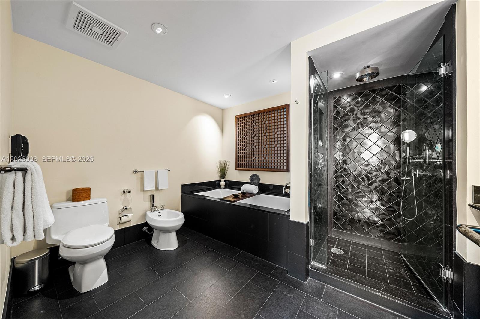 SETAI RESORT & RESIDENCES - Residential Lease