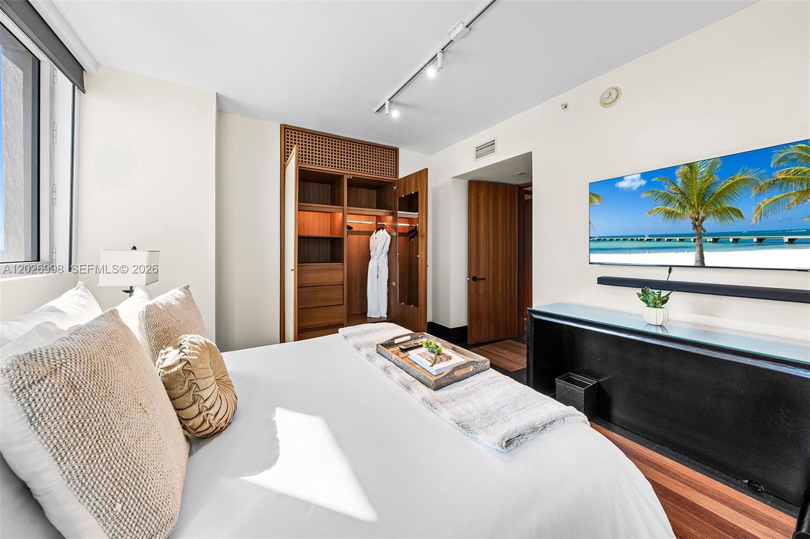 SETAI RESORT & RESIDENCES - Residential Lease