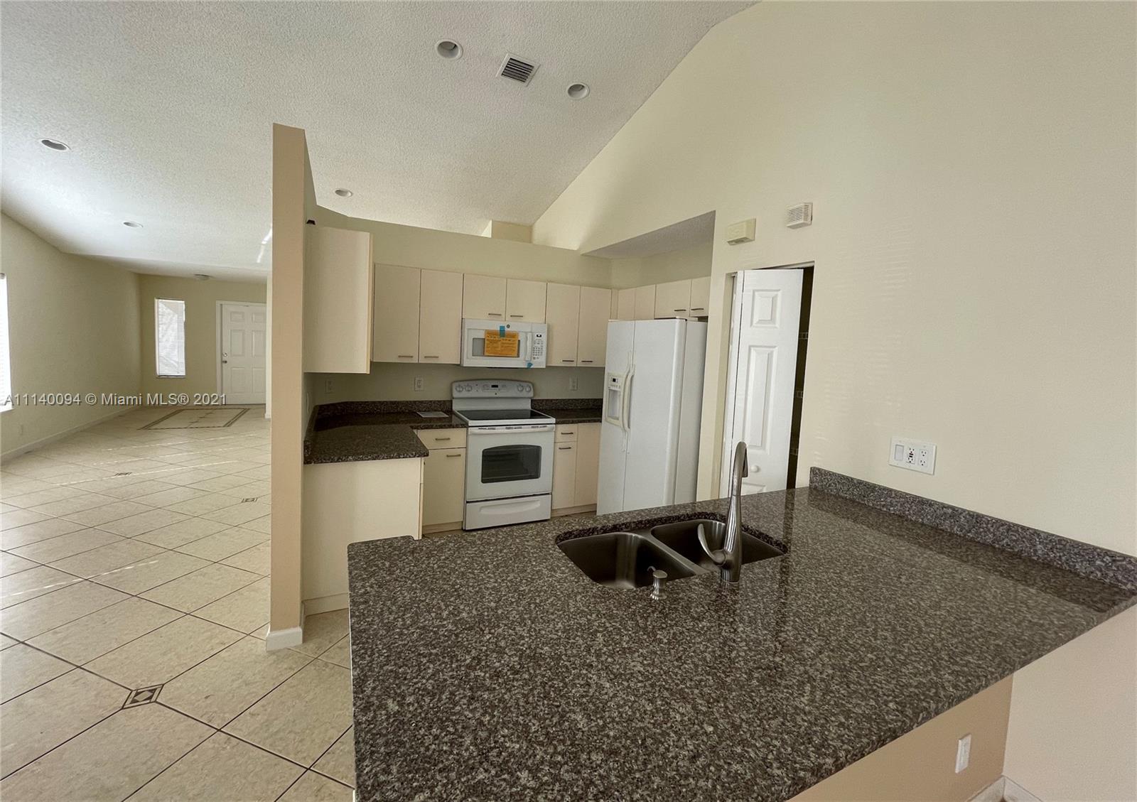 SECTOR 2-PARCELS 21A 25 2 - Residential Lease