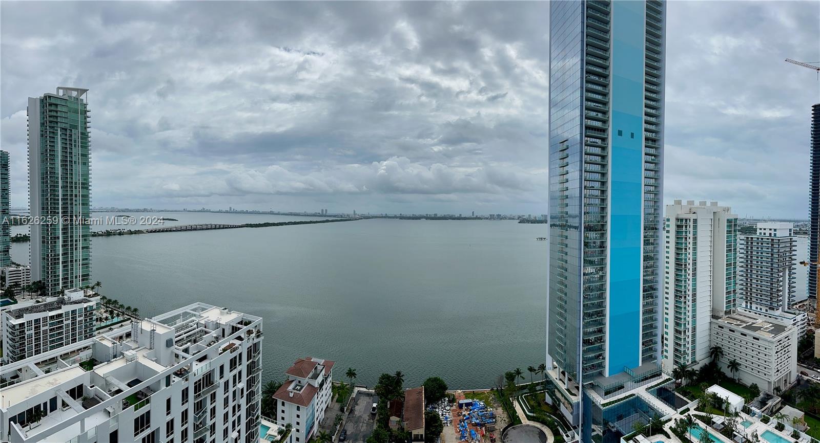 BAY HOUSE MIAMI CONDO - Residential