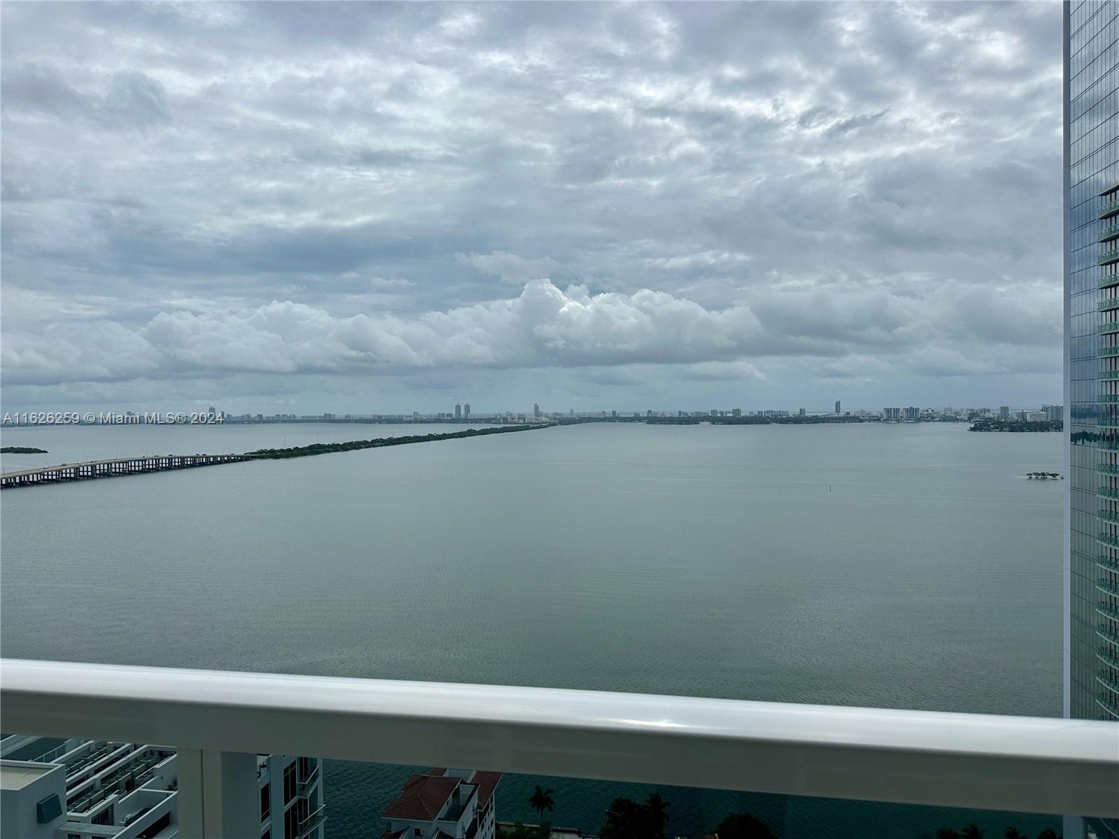 BAY HOUSE MIAMI CONDO - Residential