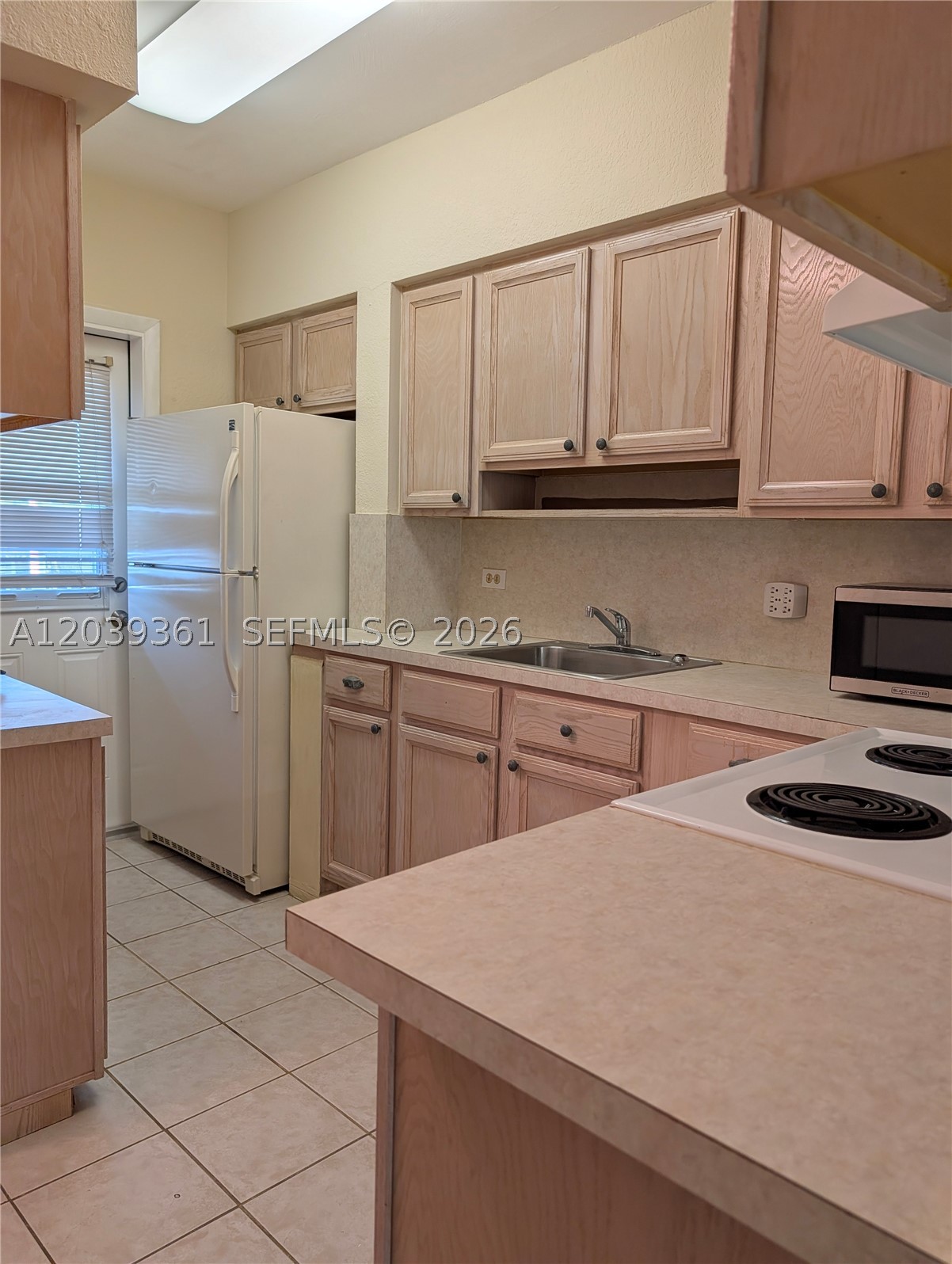 SANTONA CONDO - Residential Lease