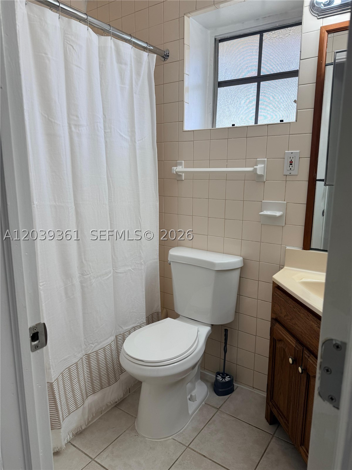 SANTONA CONDO - Residential Lease