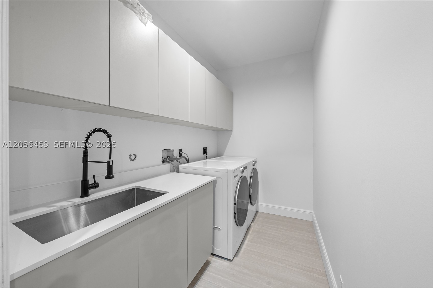 OCEAN GRANDE PLACE - Residential