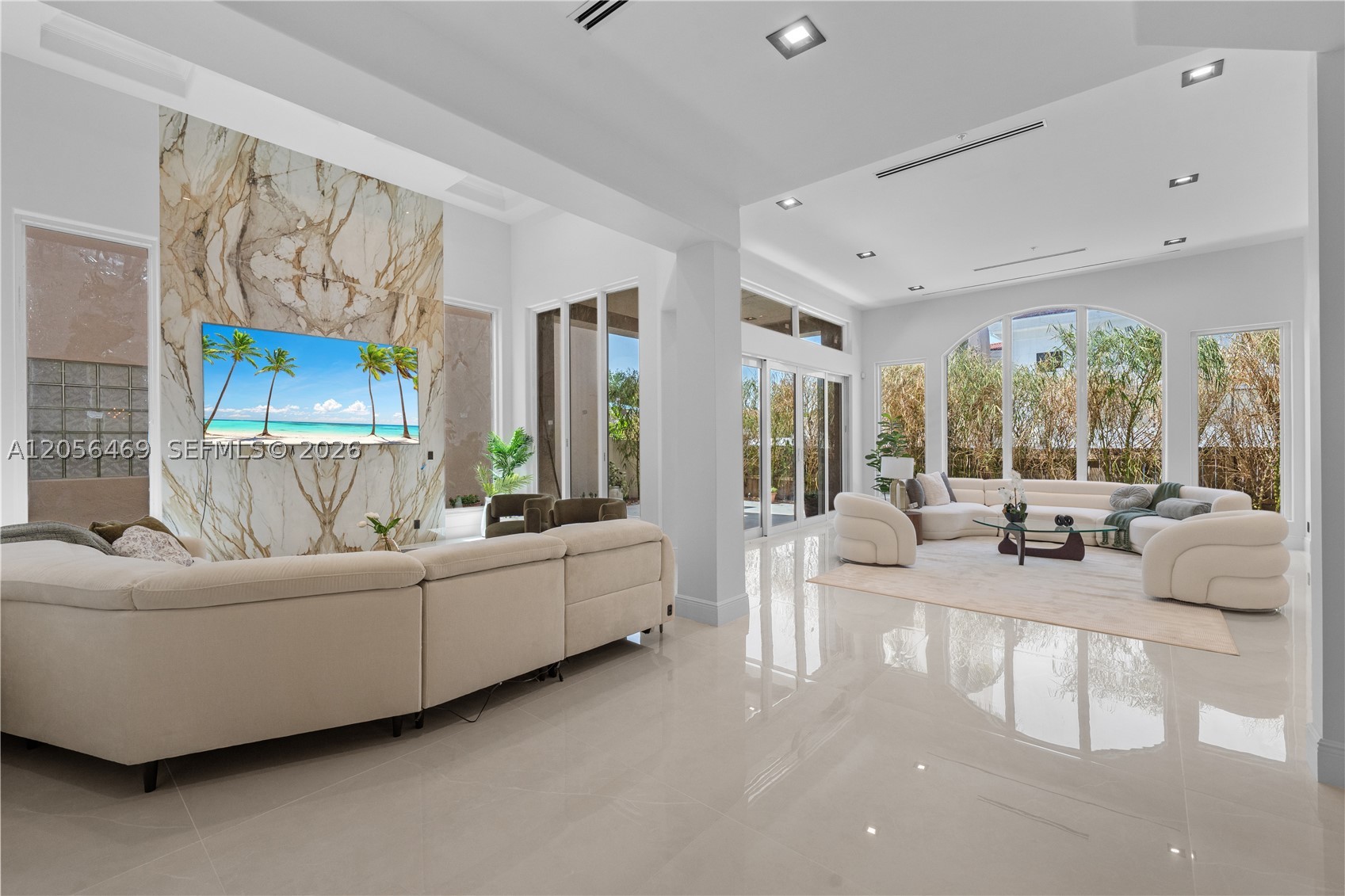 OCEAN GRANDE PLACE - Residential