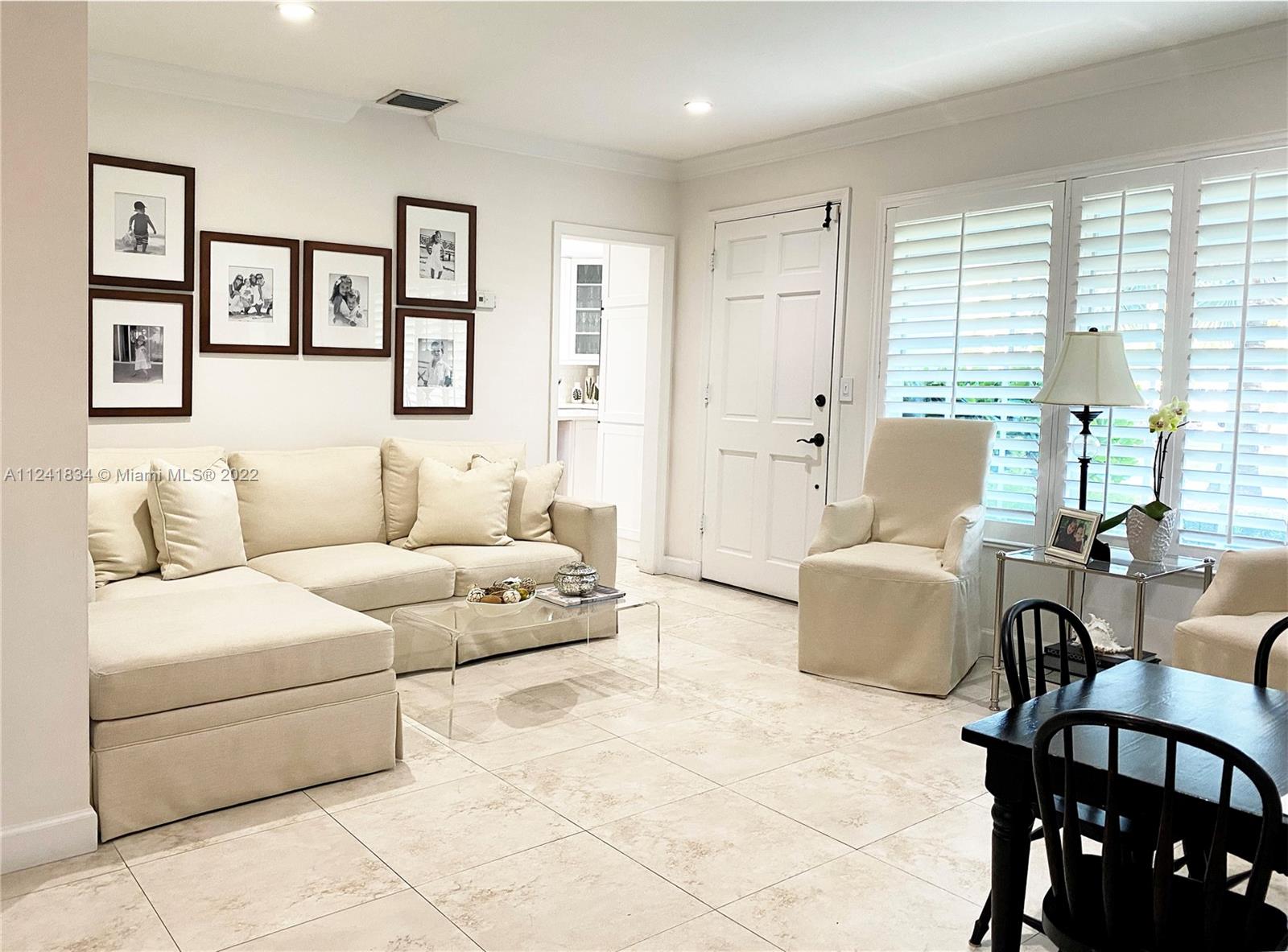 SUNSET CIRCLE - Residential Lease