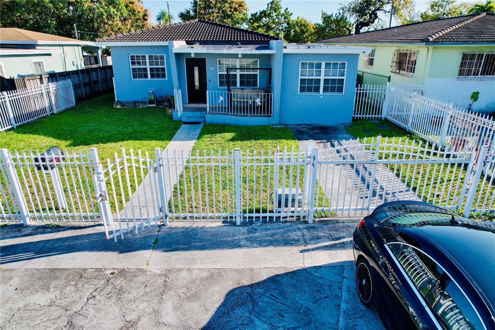 EAST HIALEAH - Residential