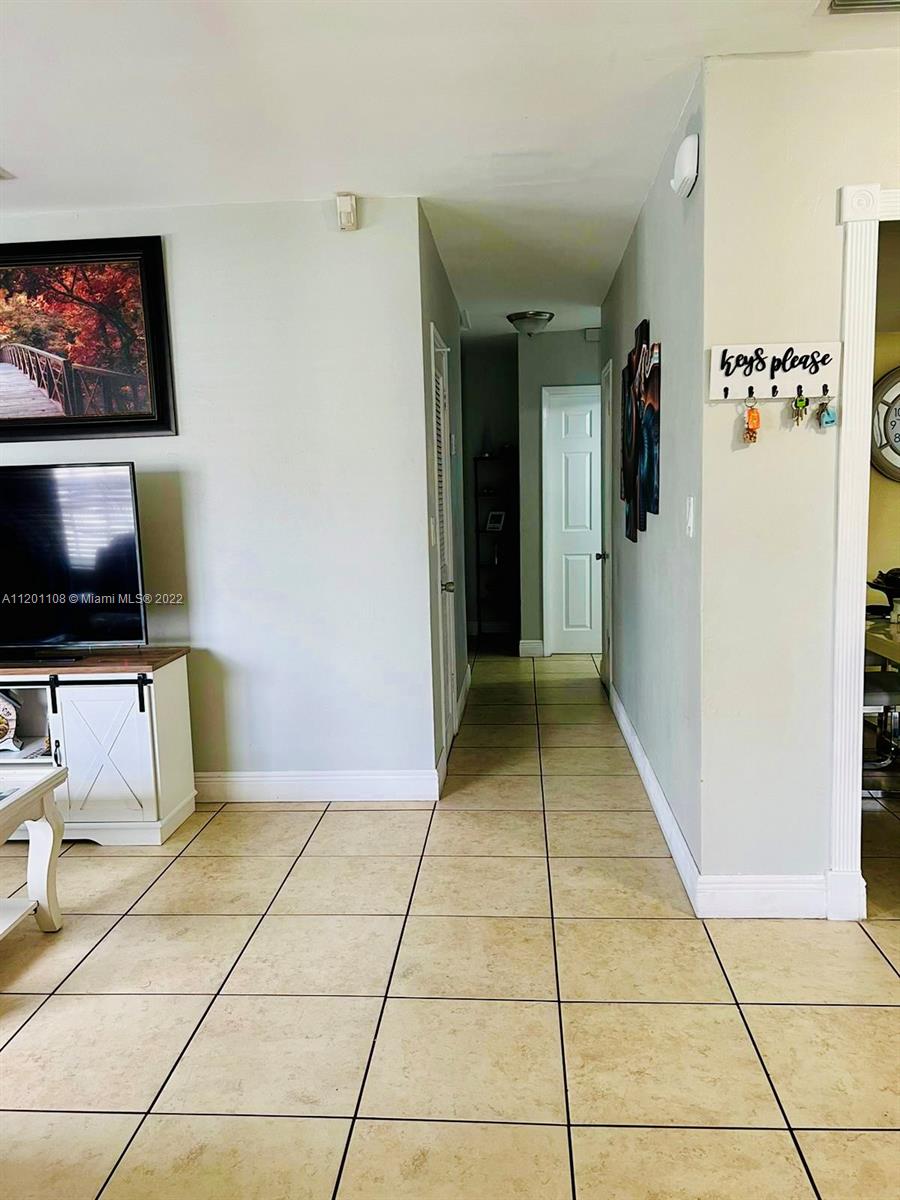 EAST HIALEAH - Residential