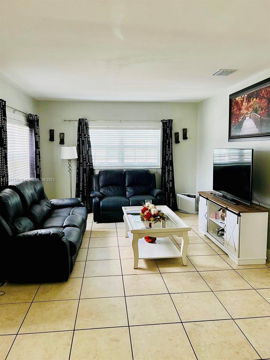EAST HIALEAH - Residential