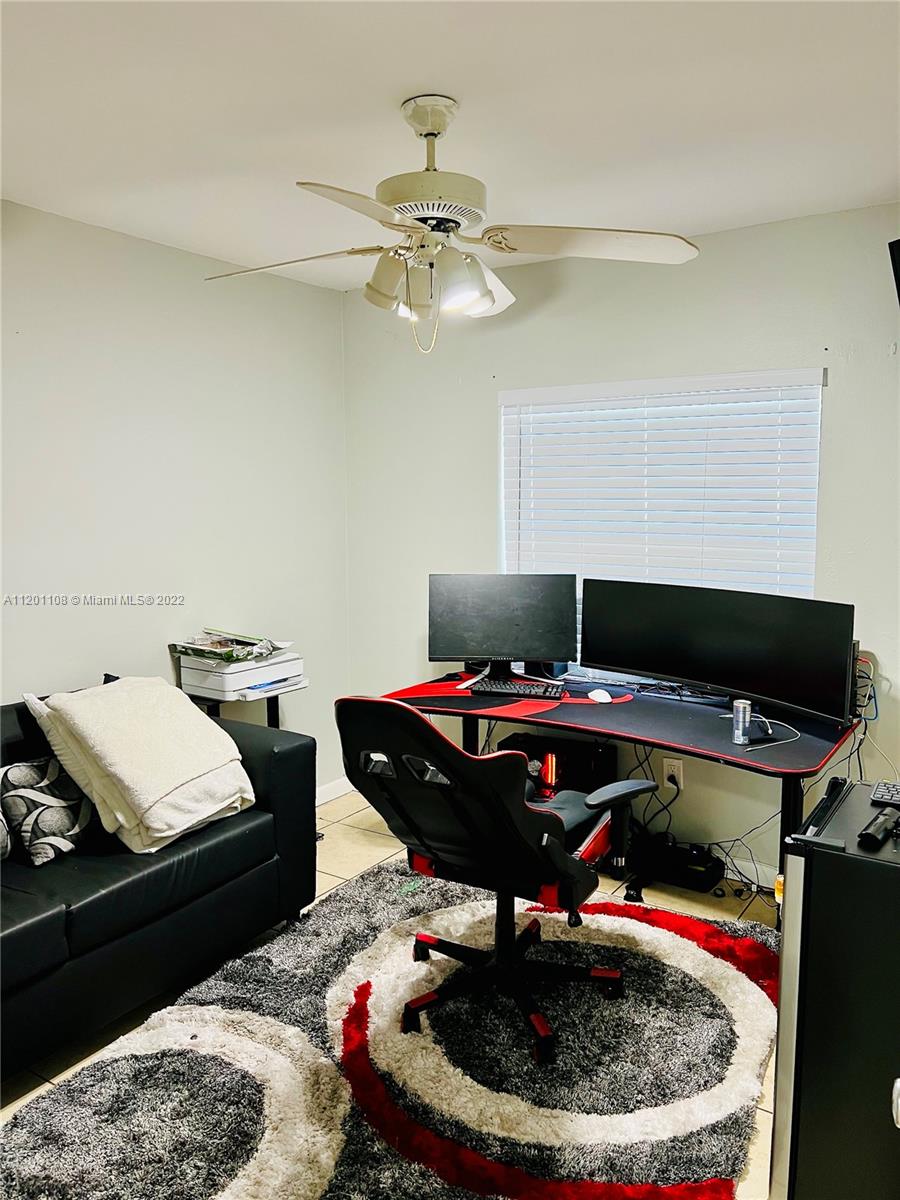 EAST HIALEAH - Residential