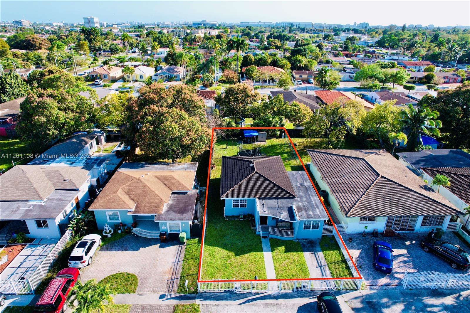 EAST HIALEAH - Residential