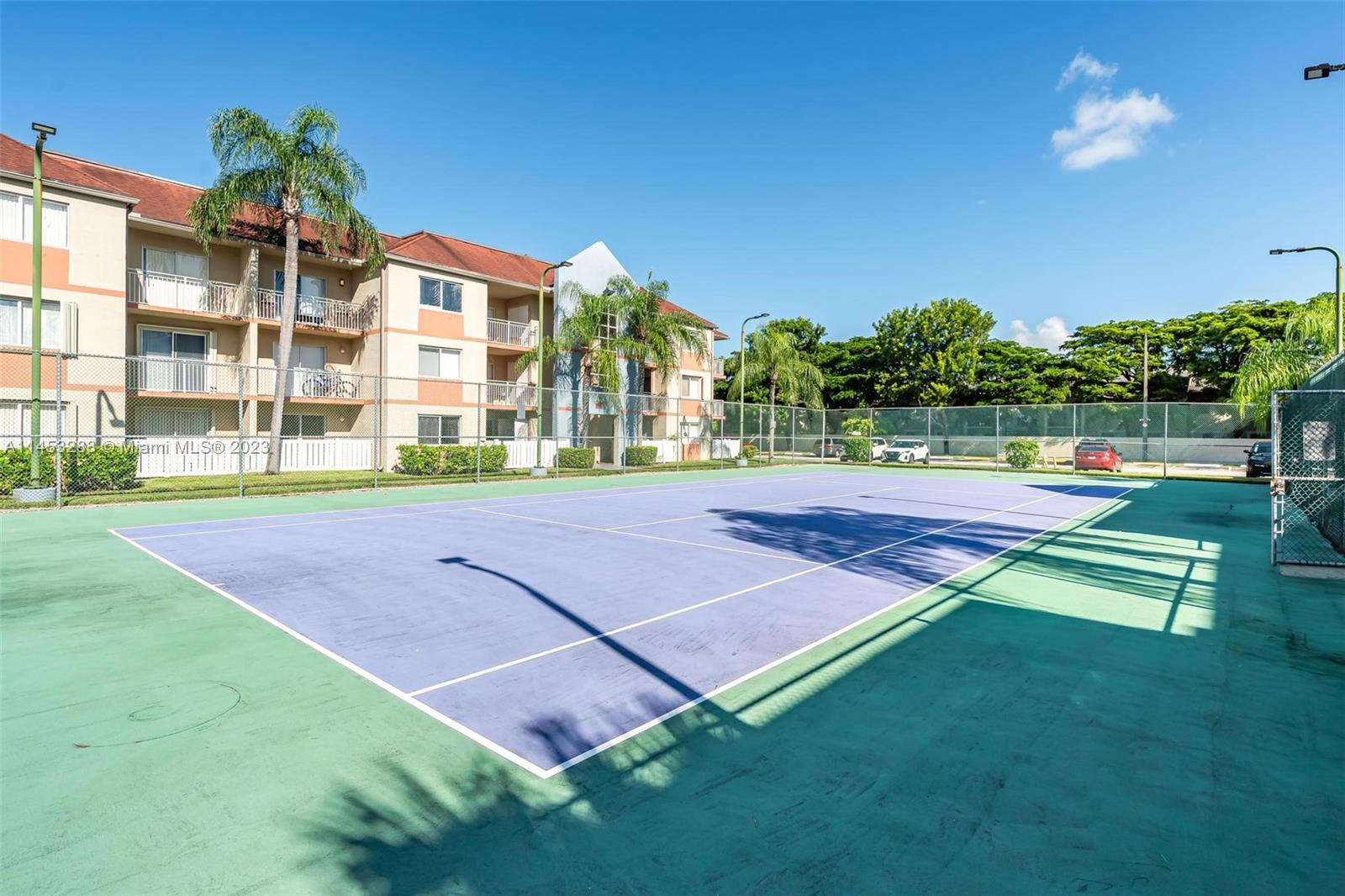 VILLA RUSTICA I CONDO - Residential