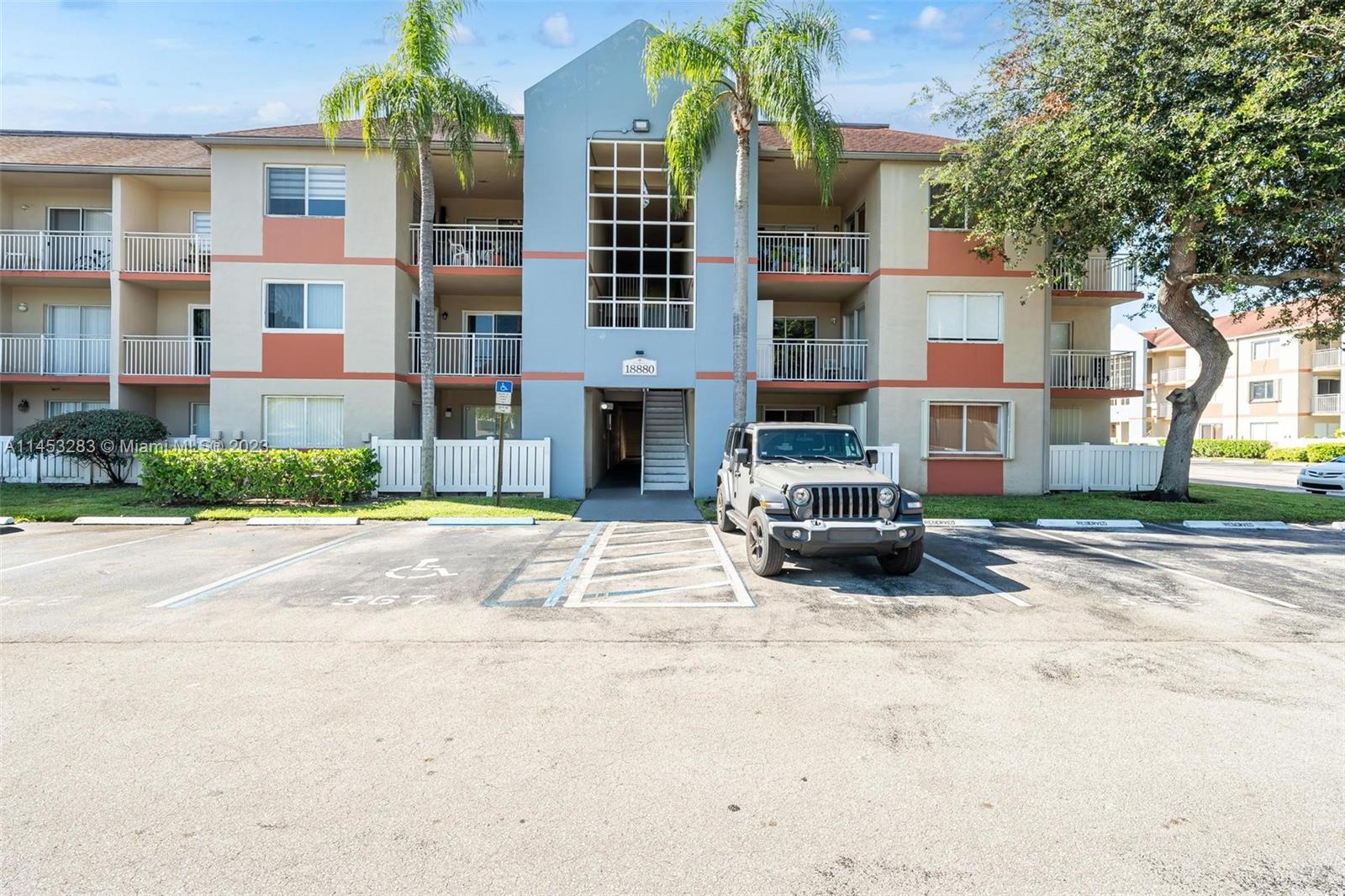 VILLA RUSTICA I CONDO - Residential