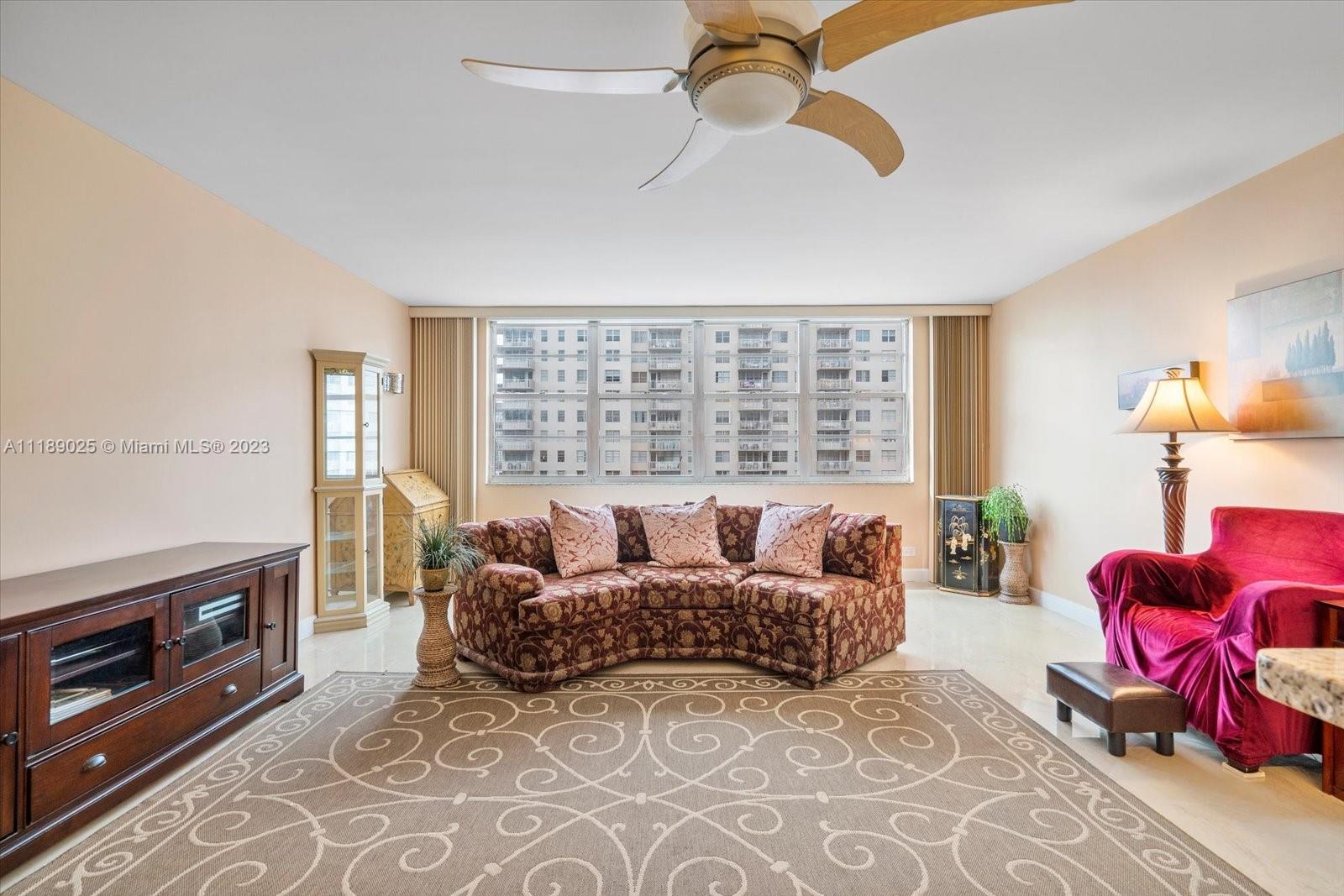 WINSTON TOWERS 200 - Residential