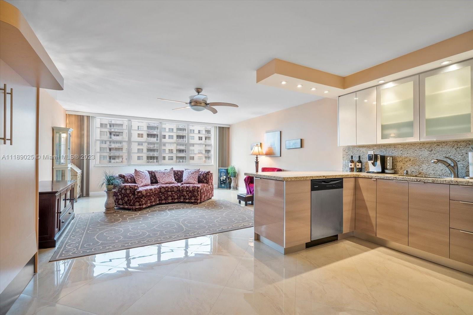 WINSTON TOWERS 200 - Residential