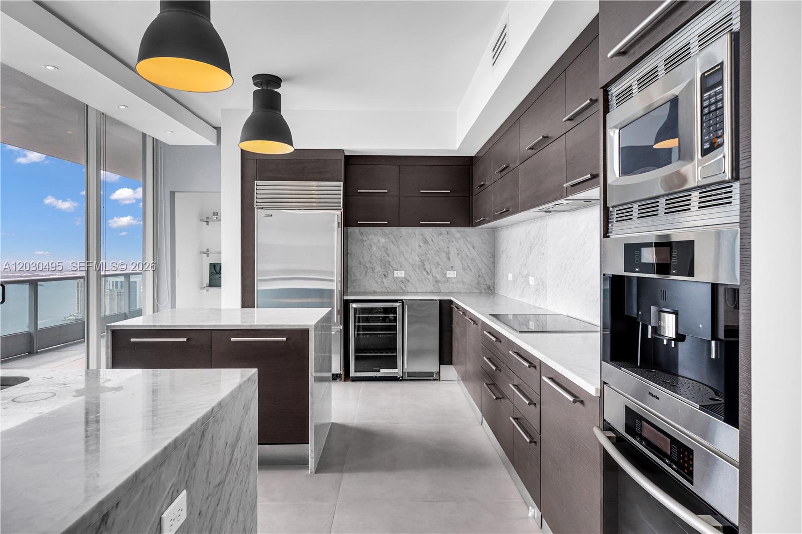 900 BISCAYNE BAY CONDO - Residential