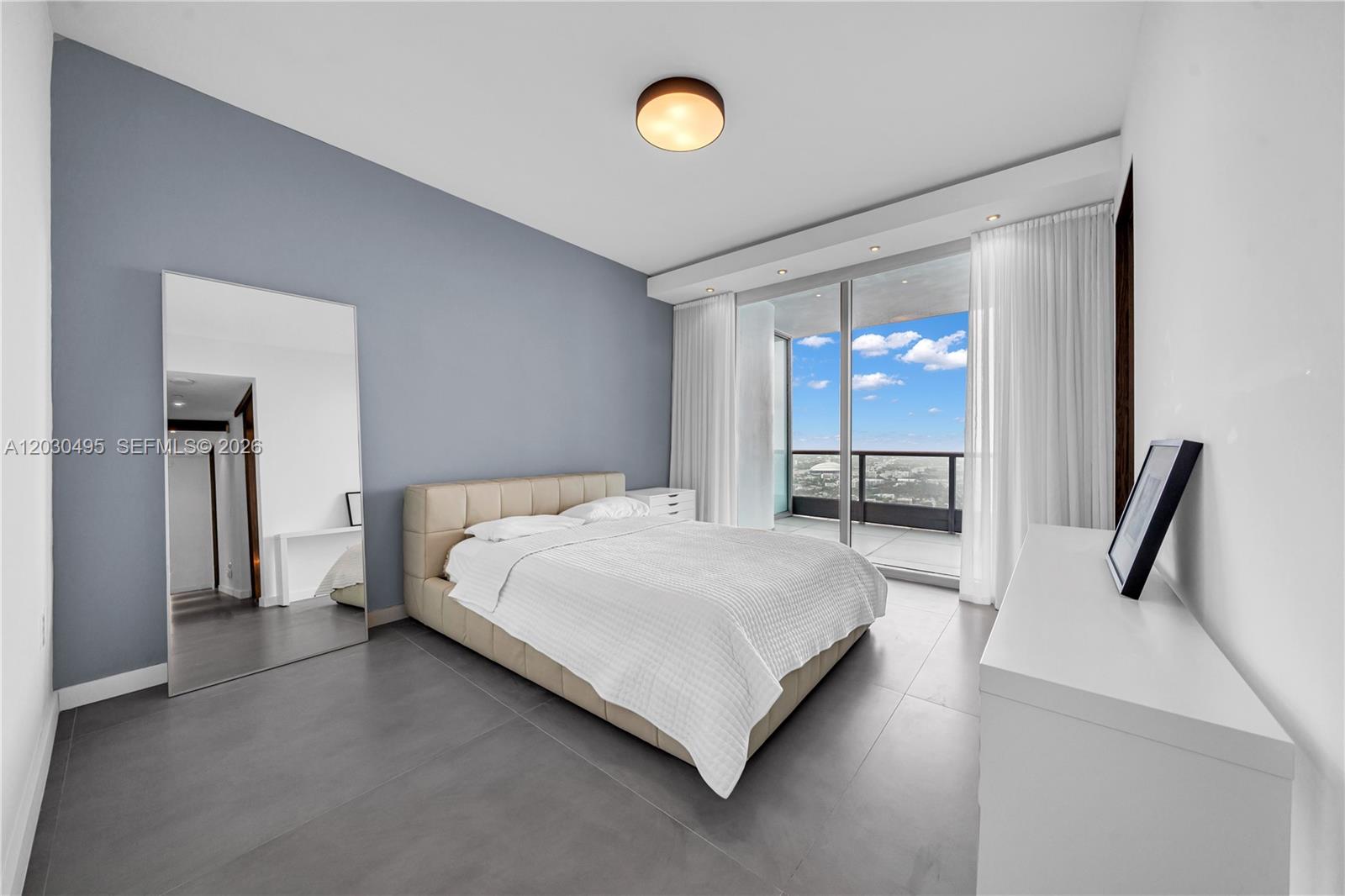 900 BISCAYNE BAY CONDO - Residential