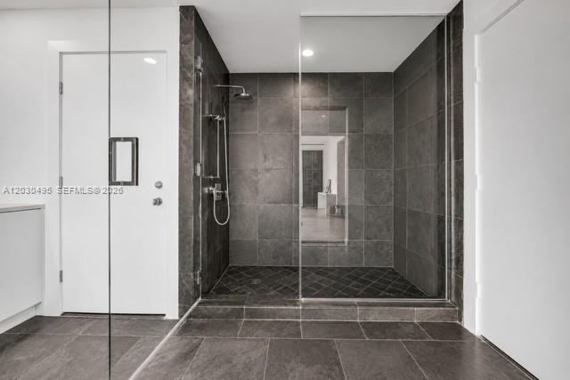 900 BISCAYNE BAY CONDO - Residential