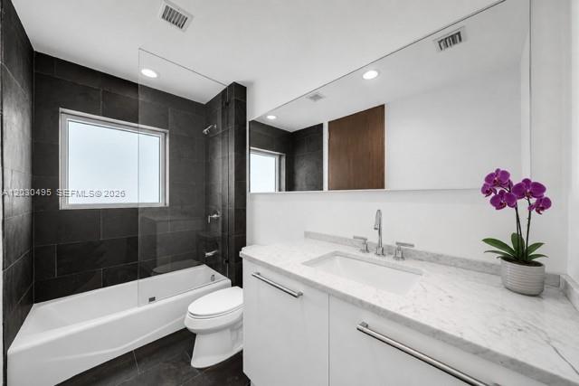 900 BISCAYNE BAY CONDO - Residential