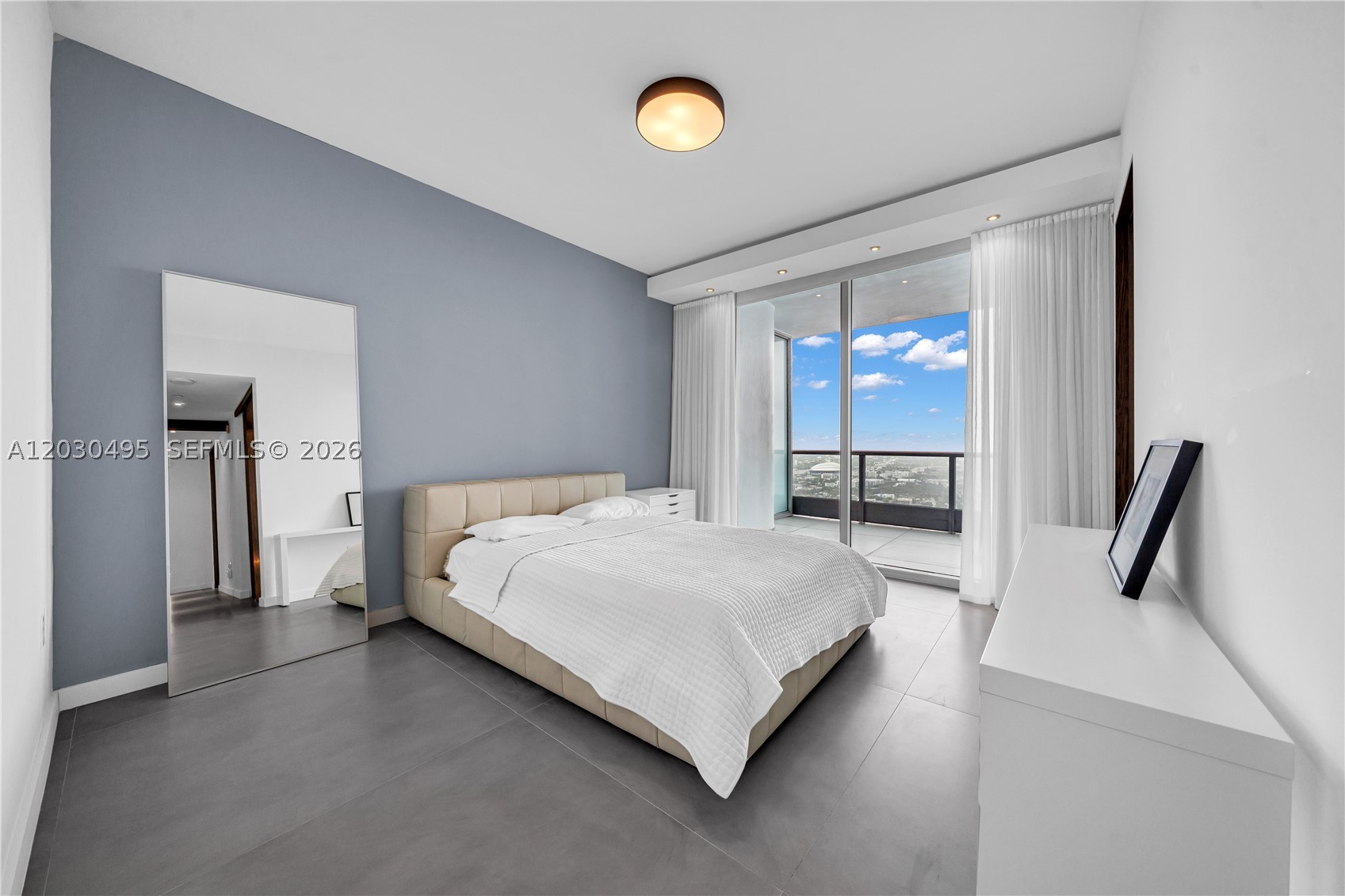 900 BISCAYNE BAY CONDO - Residential