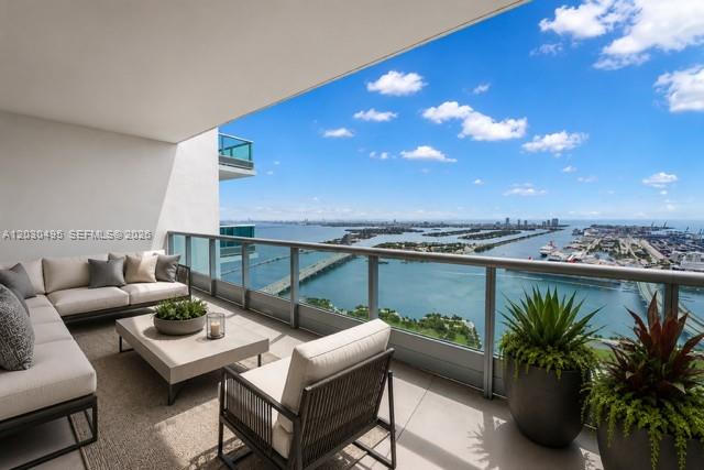 900 BISCAYNE BAY CONDO - Residential