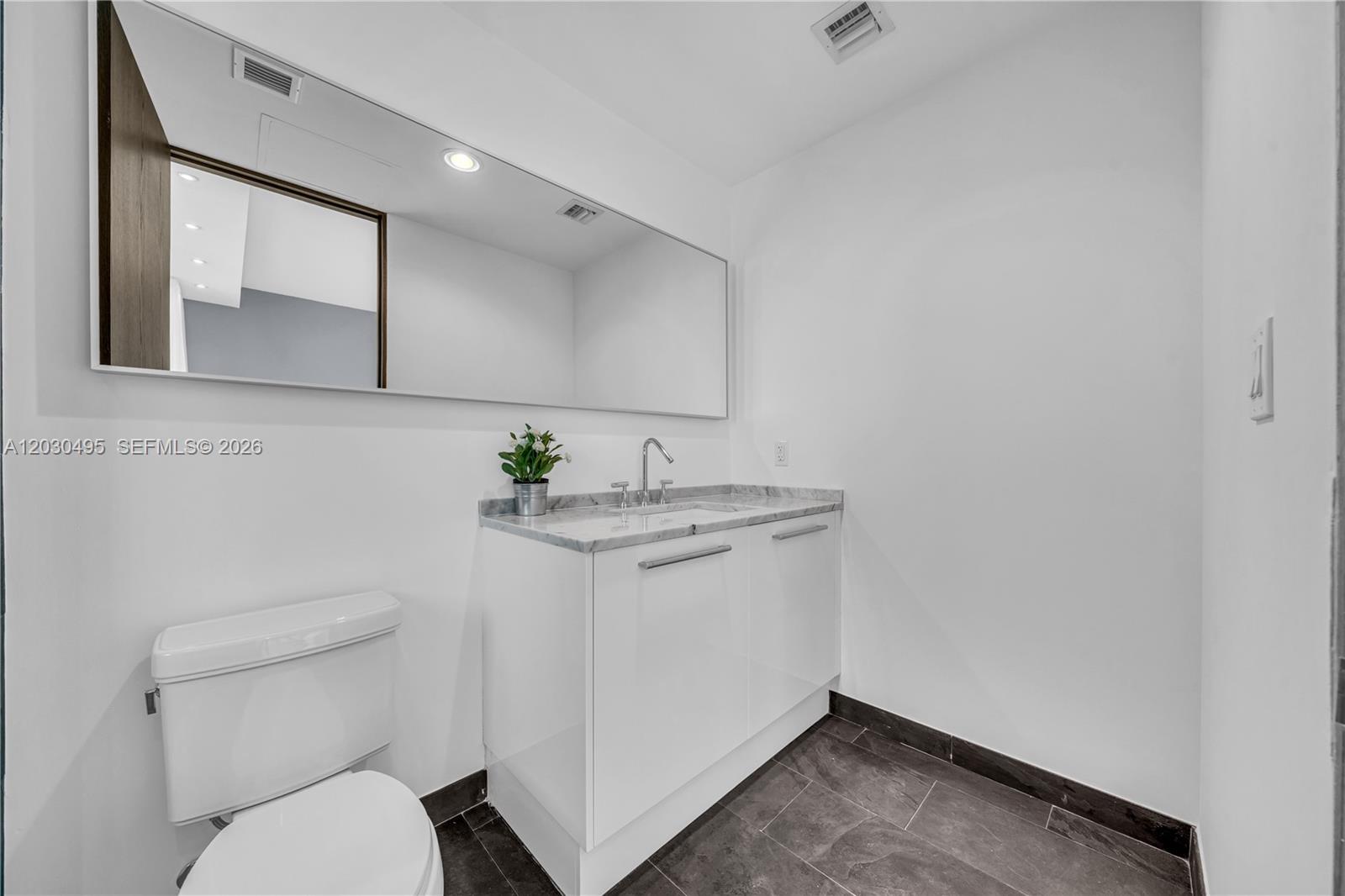 900 BISCAYNE BAY CONDO - Residential