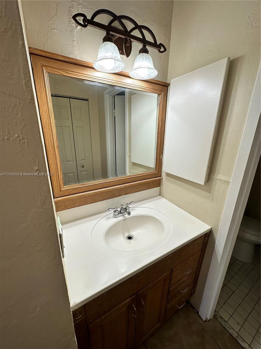 KINGS COVE CONDO - Residential Lease