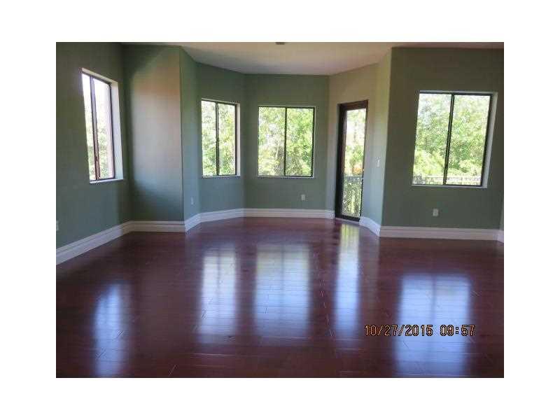 CUTLER CAY - Residential