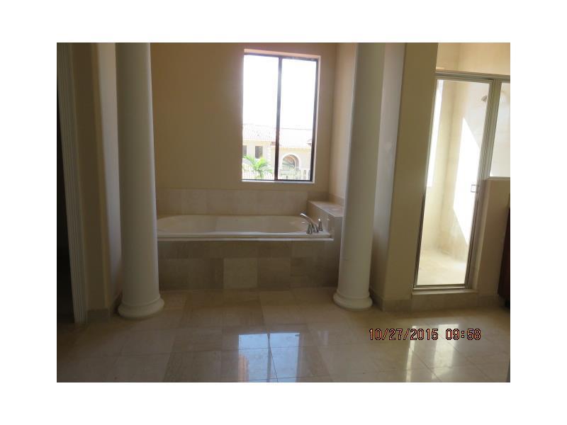 CUTLER CAY - Residential