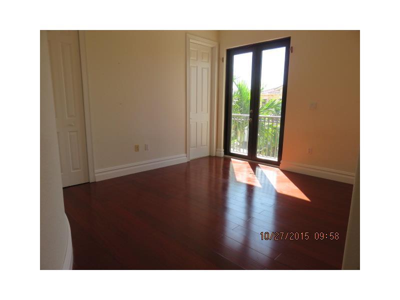CUTLER CAY - Residential