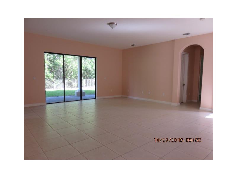 CUTLER CAY - Residential