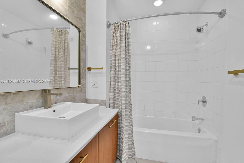 FOUR MIDTOWN MIAMI CONDO - Residential