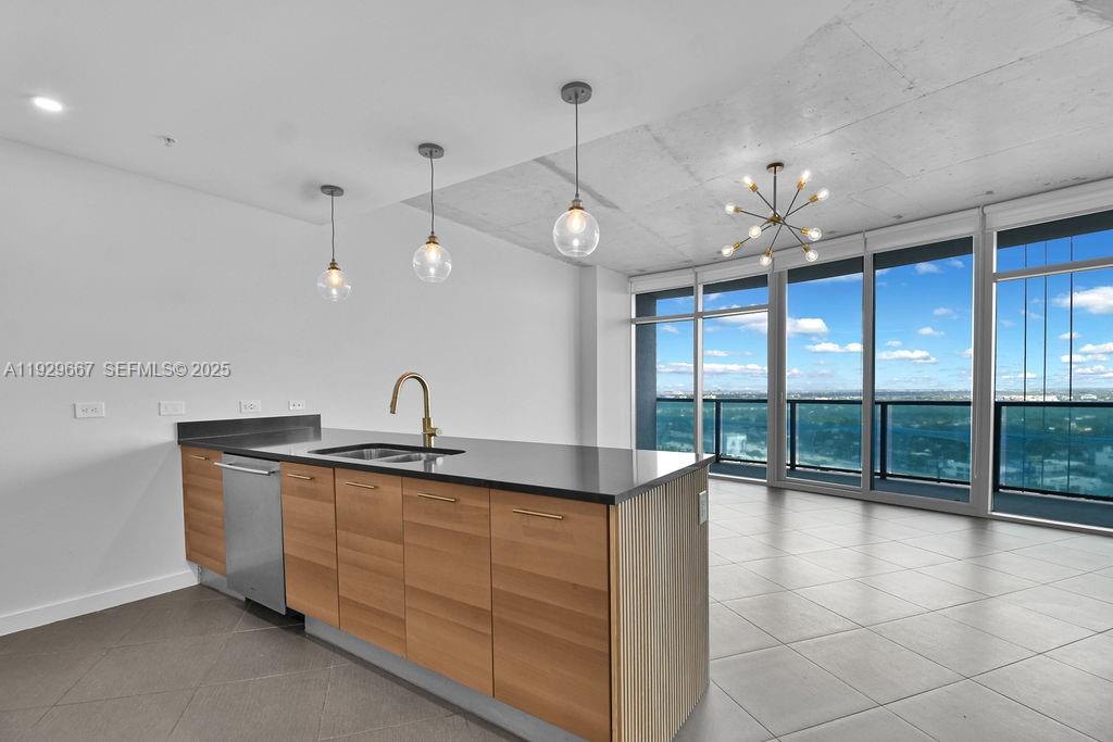 FOUR MIDTOWN MIAMI CONDO - Residential