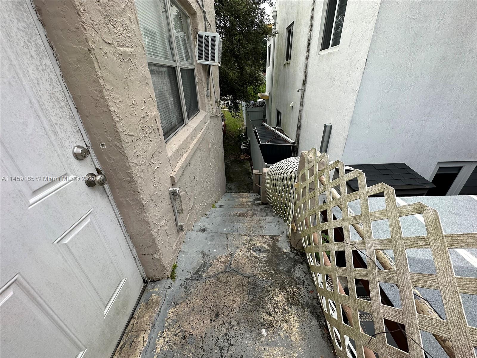 N MIAMI ESTATES - Residential Income
