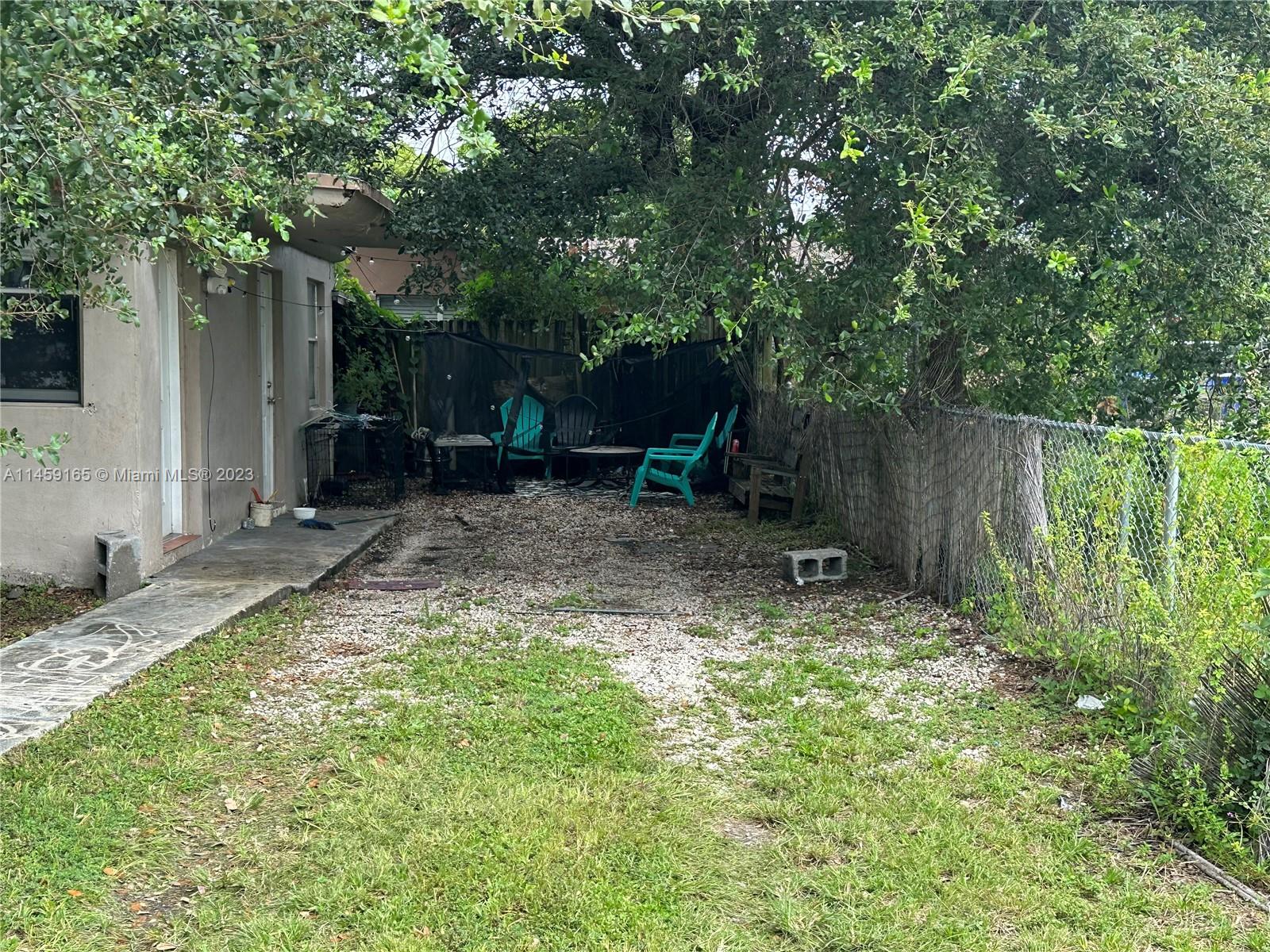 N MIAMI ESTATES - Residential Income