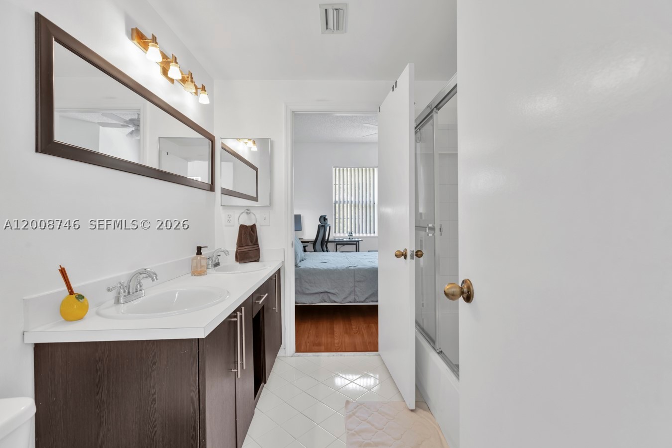 SECTORS 3 & 4 BOUNDARY PL - Residential