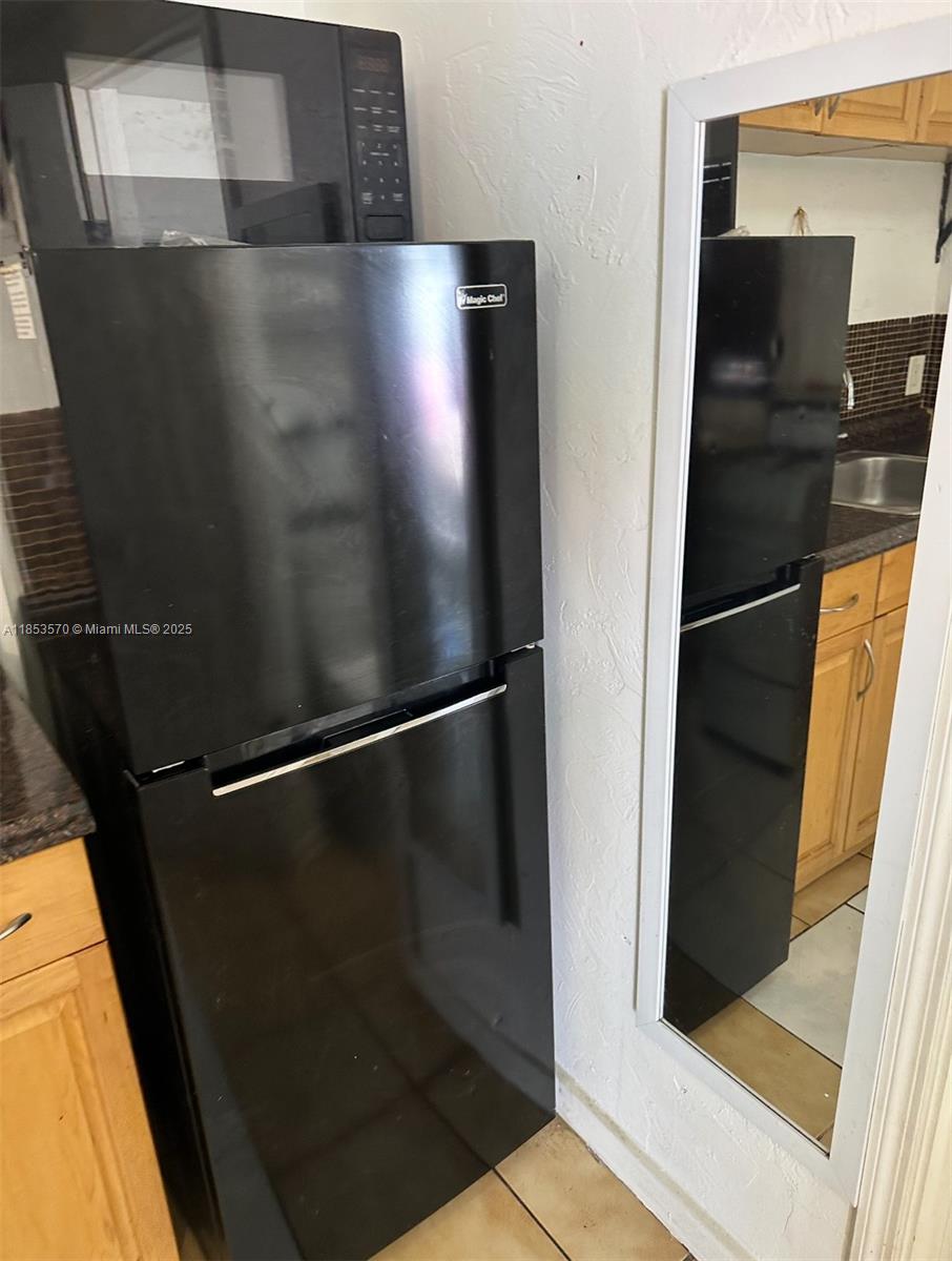 HOLLYWOOD - Residential Lease