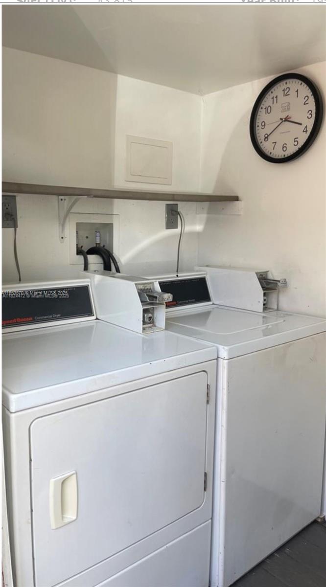 HOLLYWOOD - Residential Lease